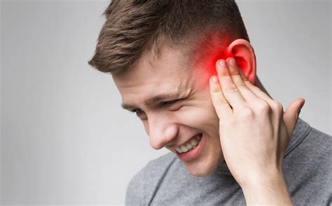 Заложенные уши - причина головной боли и способы облегчения